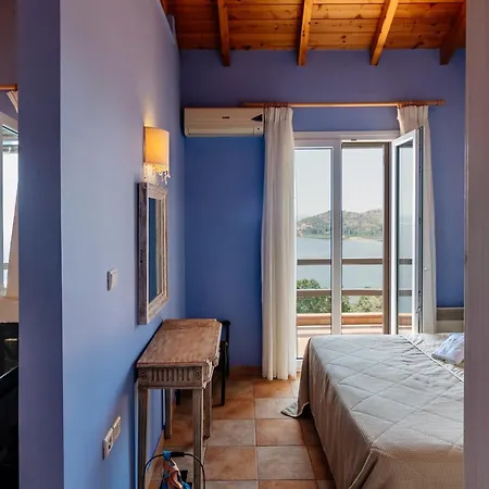 Apelon Tiritas * Leonídion