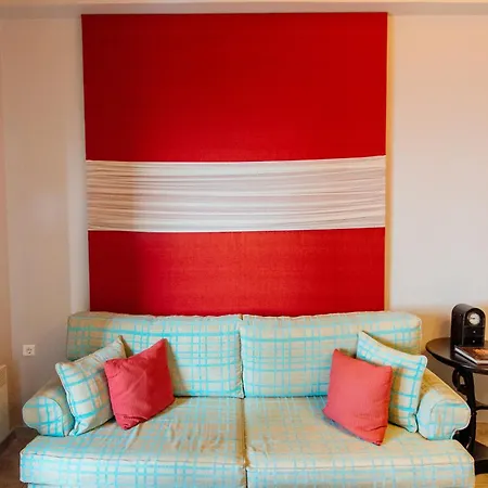 别墅 Apelon Tiritas *