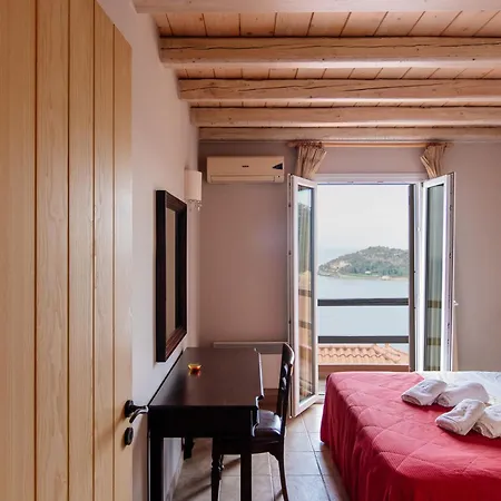 Apelon Tiritas 利昂尼迪翁