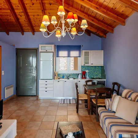 Villa Apelon Tiritas