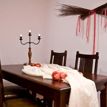 Apelon Tiritas 别墅 *