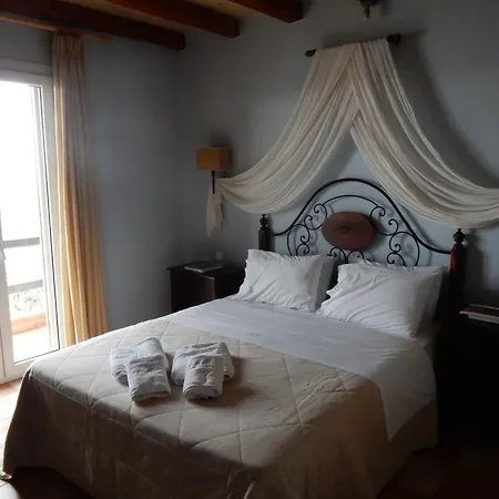 别墅 Apelon Tiritas 利昂尼迪翁