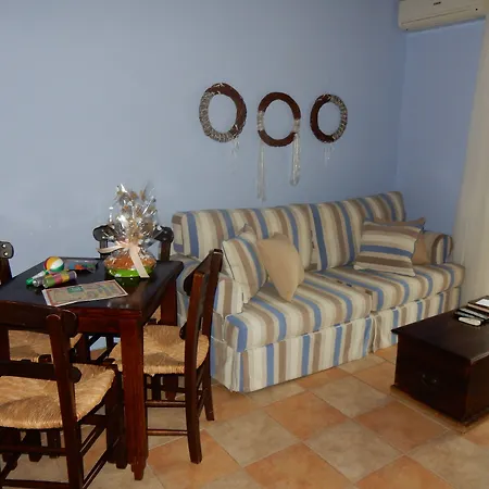 Apelon Tiritas Villa *