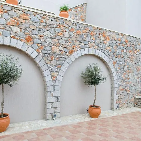 Apelon Tiritas Villa Leonidio