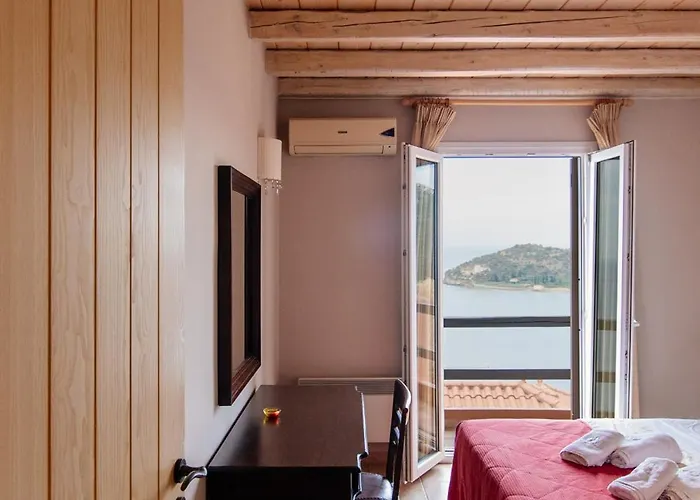 Apelon Tiritas Leonídion