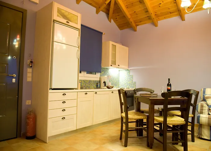 Apelon Tiritas Villa Leonídion