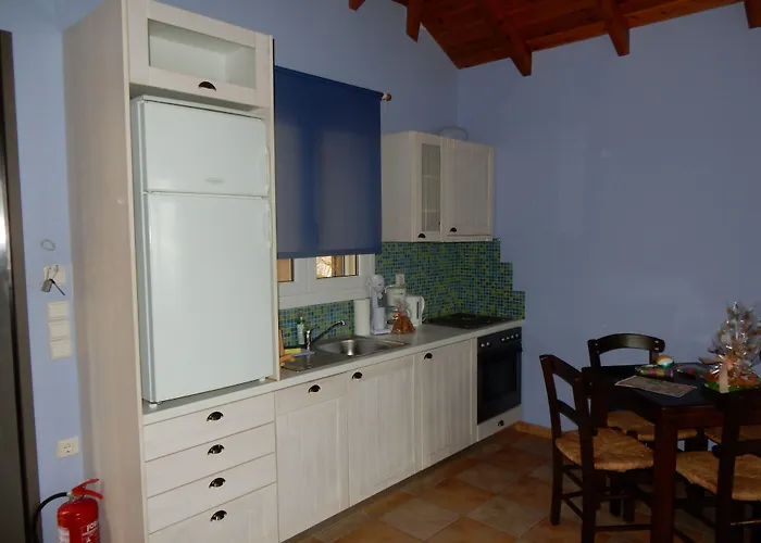 Apelon Tiritas Villa *