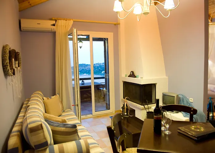 Apelon Tiritas Villa *