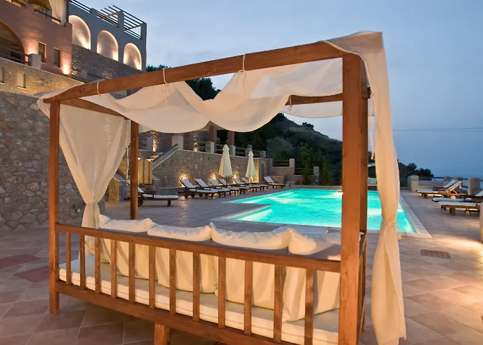 Villa Apelon Tiritas *