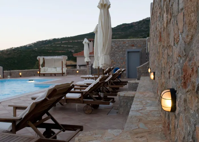 Apelon Tiritas Villa