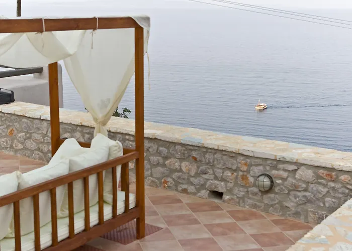 Apelon Tiritas Villa