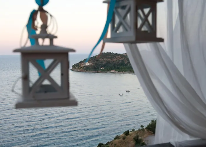 Apelon Tiritas Villa