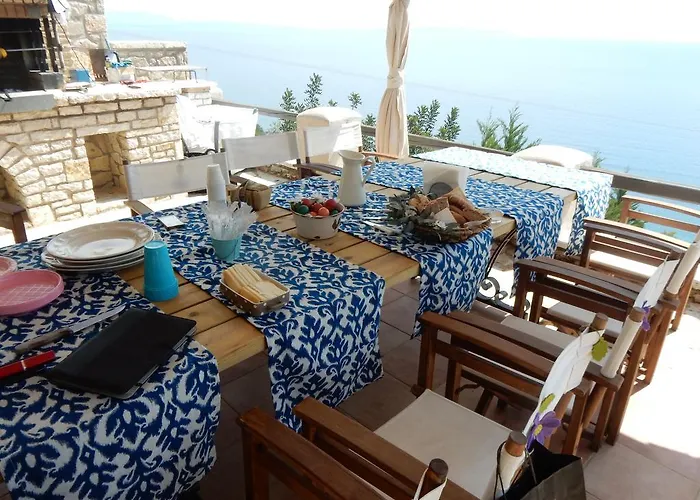 Apelon Tiritas Leonídion